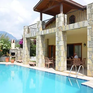  Villa Azure