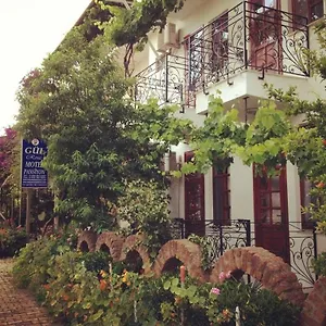  Konukevi Rose Pension